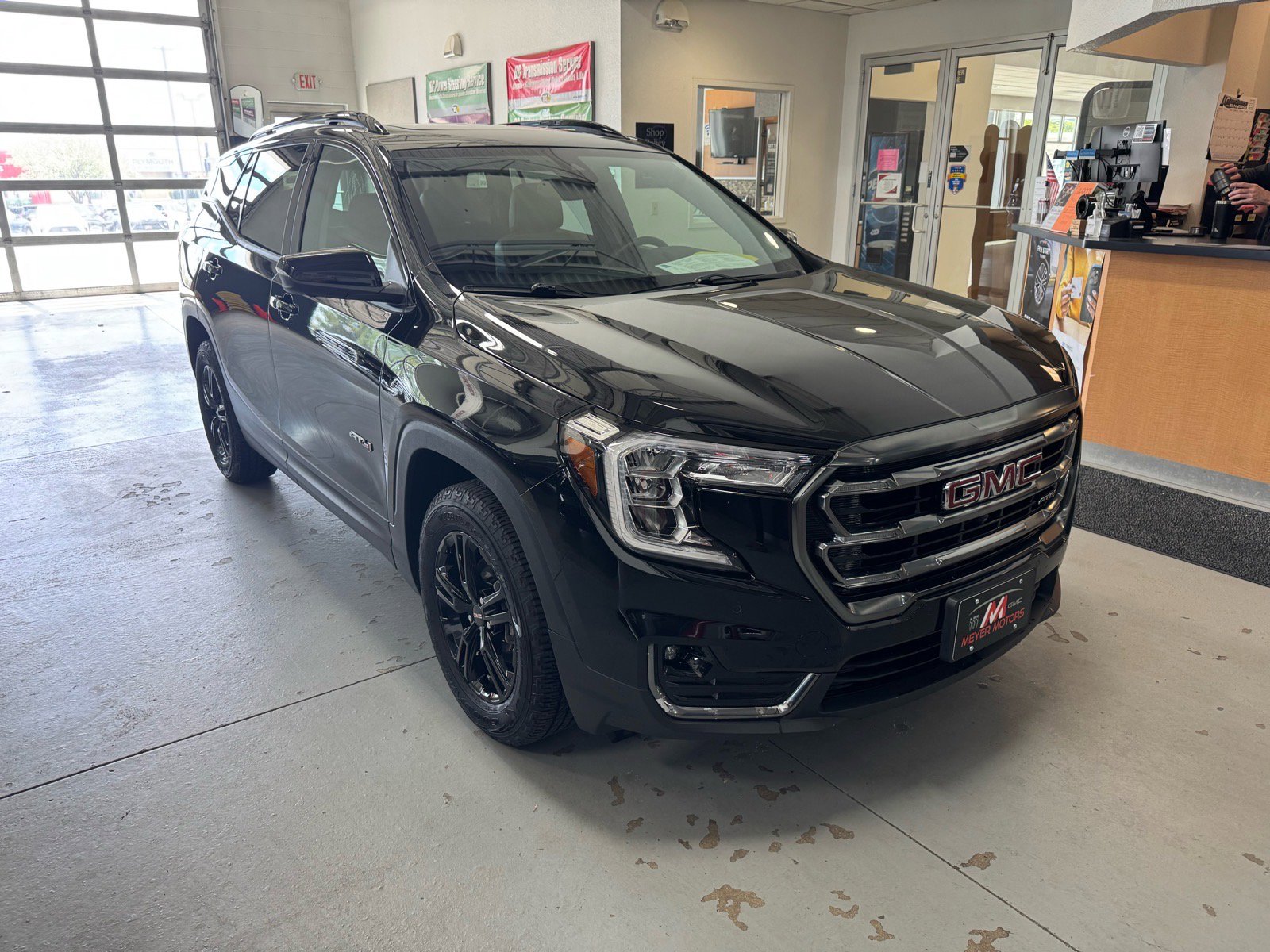 Certified 2023 GMC Terrain AT4 w/ Infotainment Package II AWD/4WD image 3