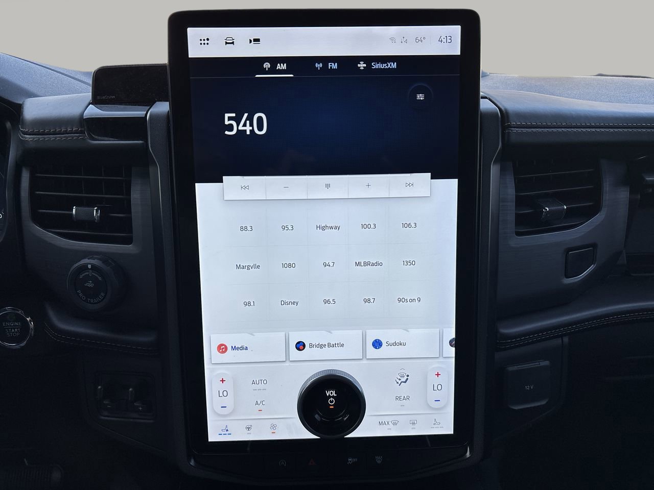 Used 2023 Ford Expedition Platinum image 23