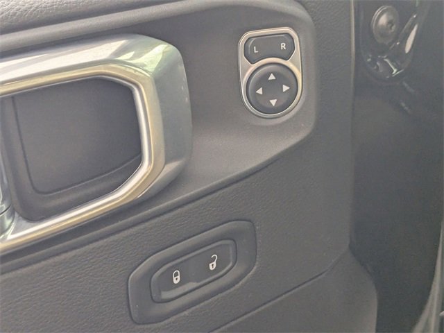 Used 2021 Jeep Wrangler Unlimited Sahara w/ Cold Weather Group image 11