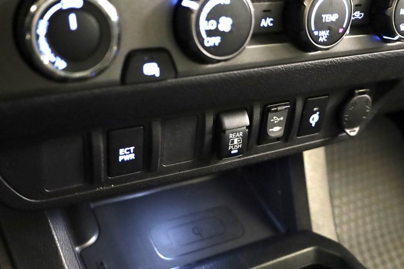 Used 2019 Toyota Tacoma TRD Off-Road w/ Four Season Floor Mat Package image 21