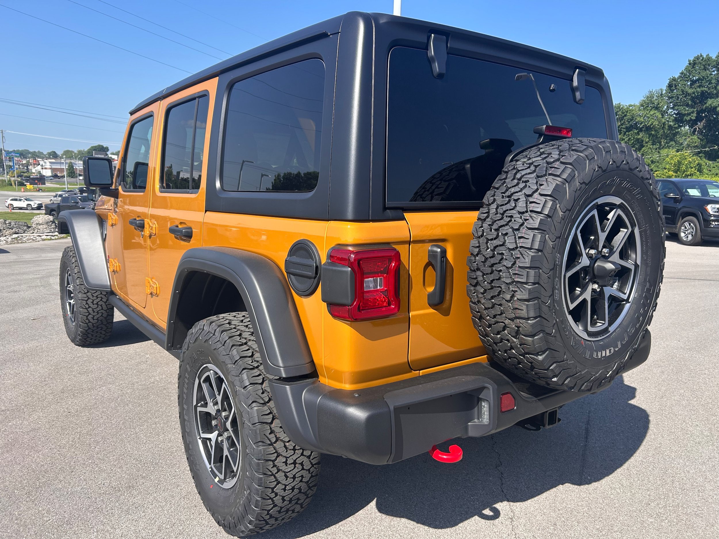 New 2026 Jeep Wrangler Unlimited Rubicon w/ Steel Bumper Group AWD/4WD image 5