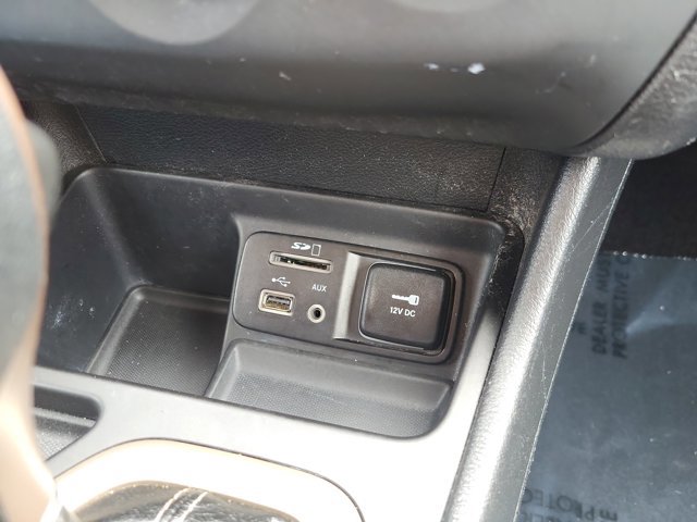 Used 2017 Jeep Cherokee Sport image 30