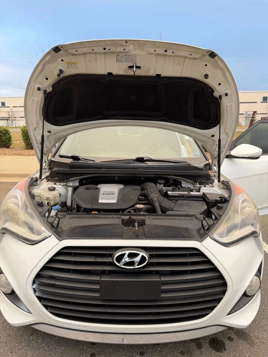 Used 2014 Hyundai Veloster Turbo image 22