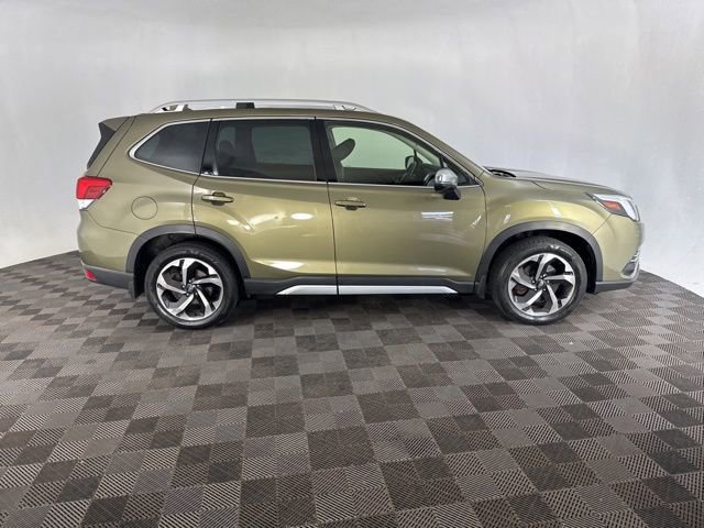 Used 2022 Subaru Forester Touring AWD/4WD image 6