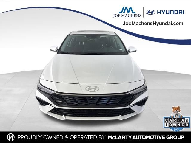 Used 2024 Hyundai Elantra Limited FWD image 3