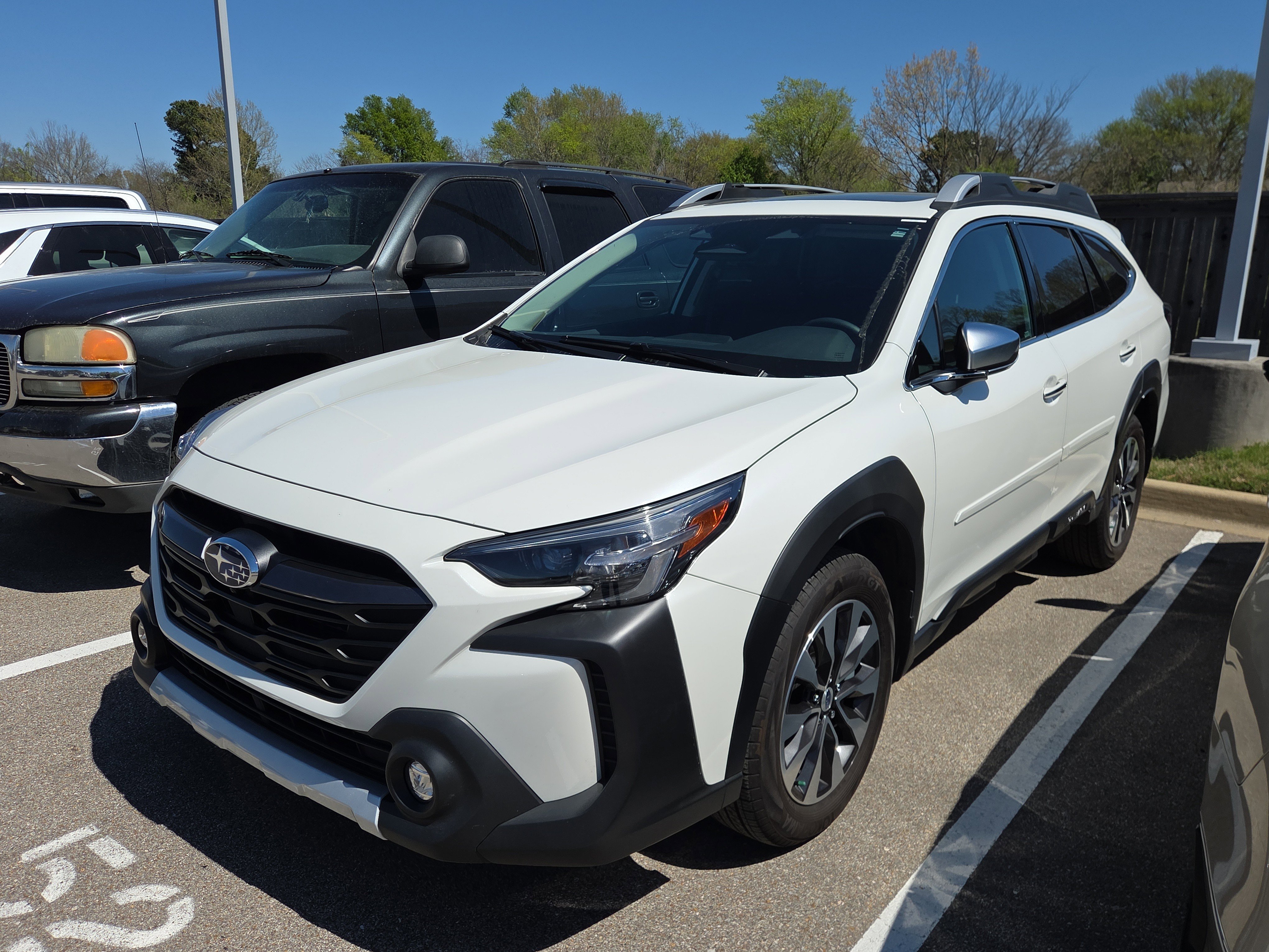 Certified 2025 Subaru Outback Touring XT image 4