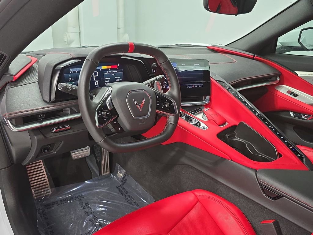Used 2022 Chevrolet Corvette Stingray Preferred Cpe w/ Z51 Performance Package RWD image 4