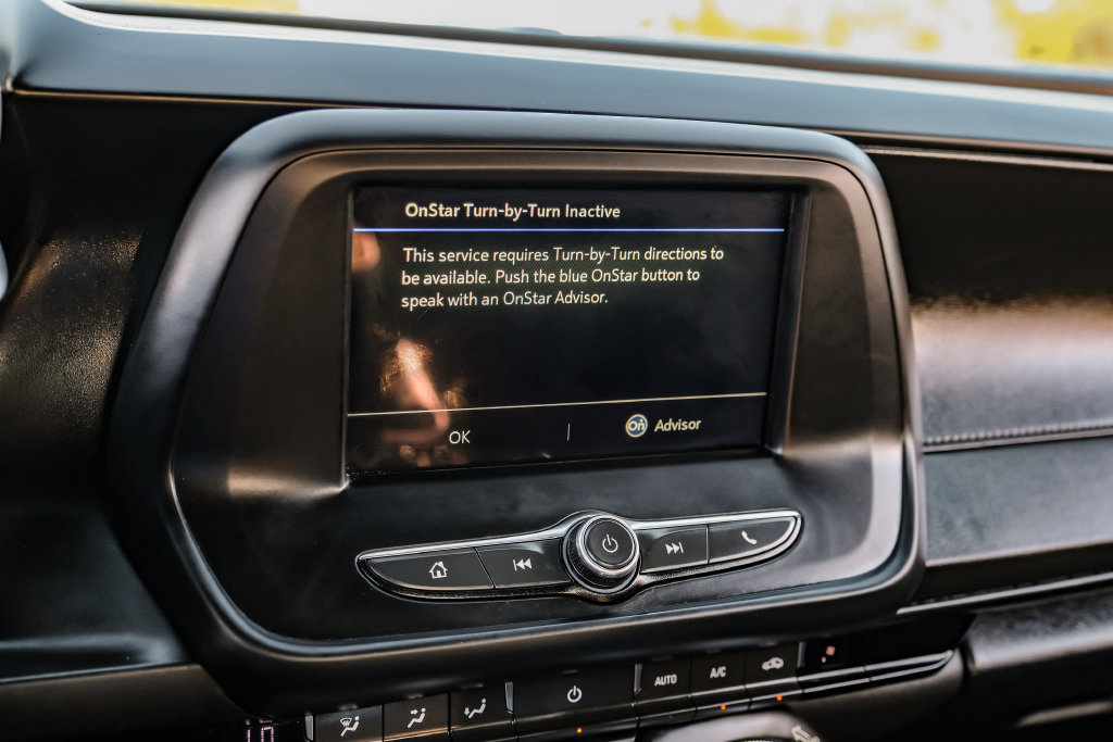 Used 2019 Chevrolet Camaro LT RWD image 21