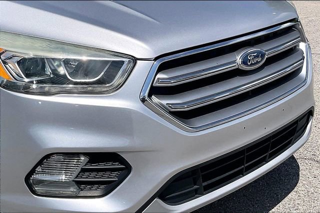 Used 2017 Ford Escape SE w/ Equipment Group 201A image 26