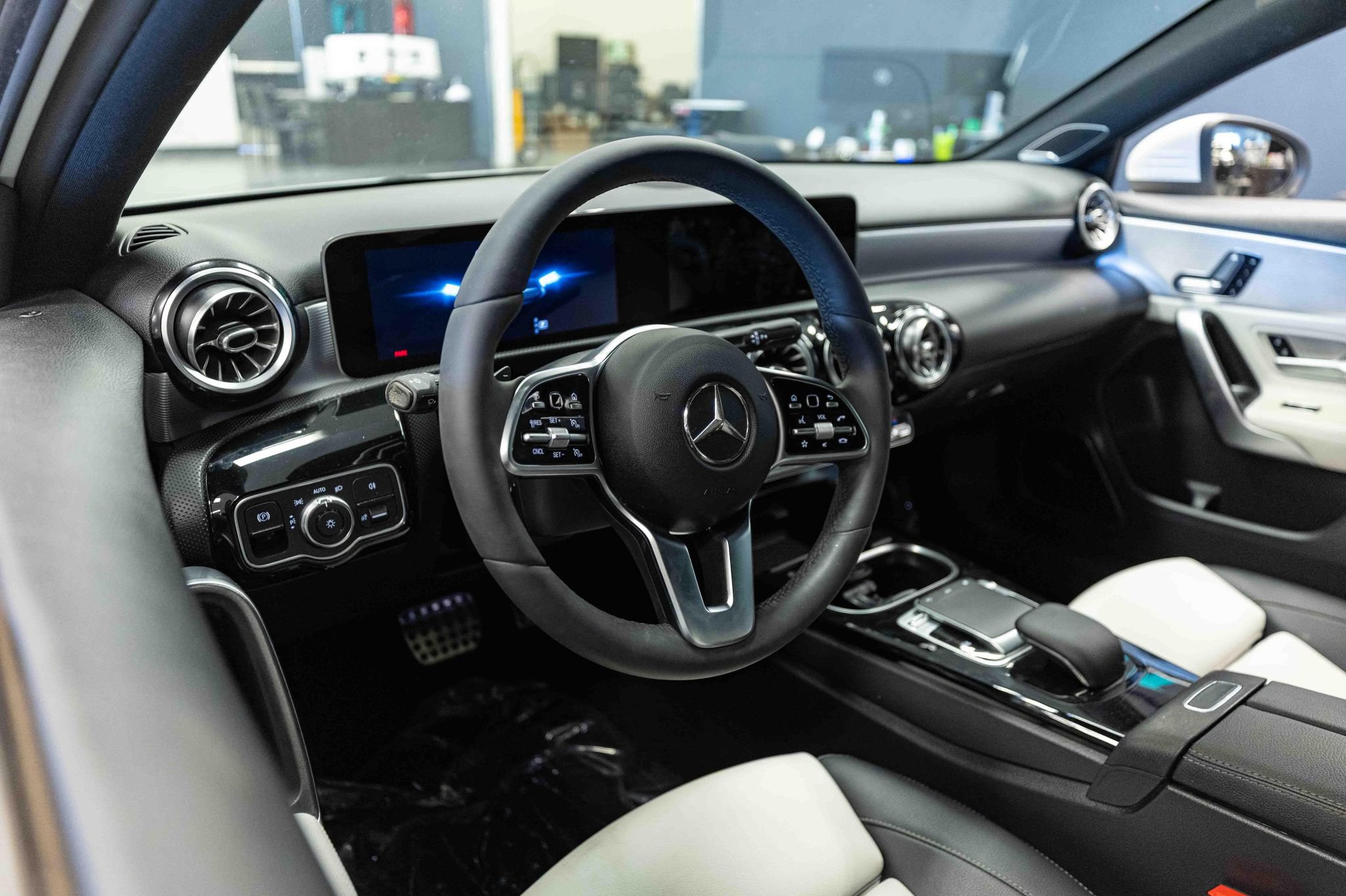 Used 2020 Mercedes-Benz A 220 image 10