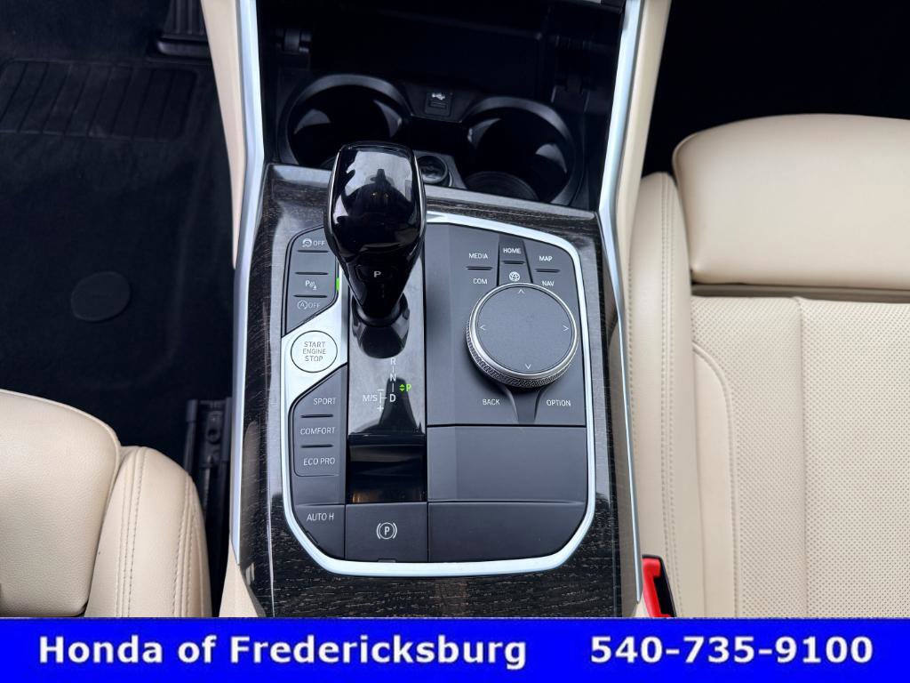 Used 2022 BMW 330i Sedan w/ Driving Assistance Package image 33