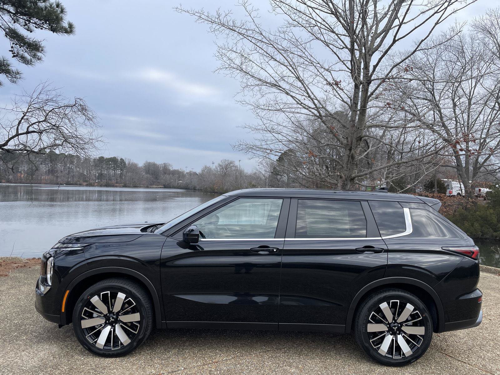 New 2026 Mitsubishi Outlander SE AWD/4WD image 10