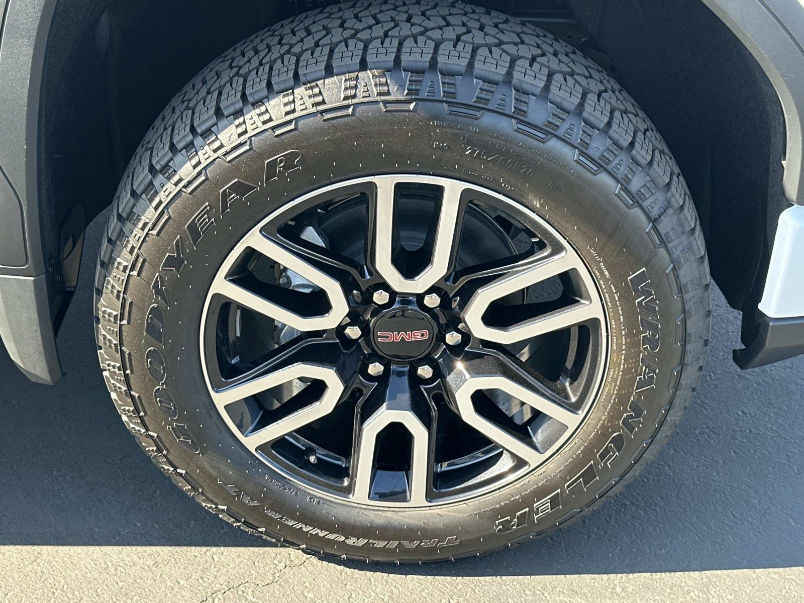 New 2026 GMC Sierra 1500 AT4 w/ AT4 Premium Package AWD/4WD image 30