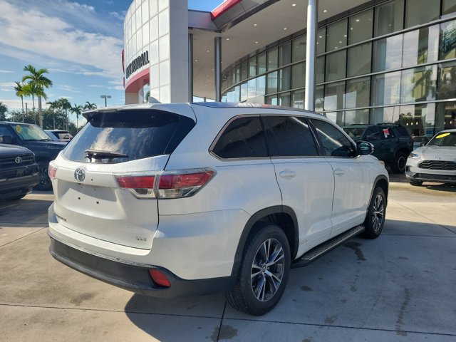 Used 2016 Toyota Highlander XLE FWD image 7