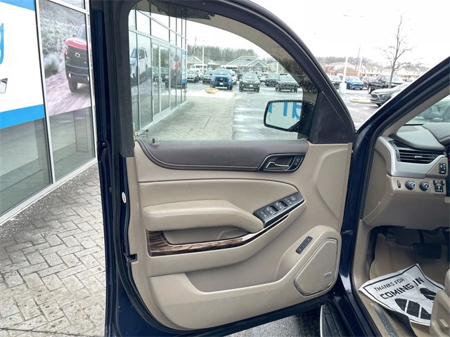 Used 2020 GMC Yukon XL SLT w/ Premium Edition image 22