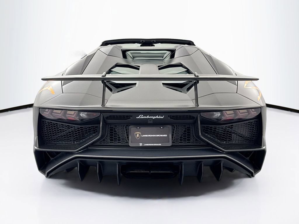 Used 2017 Lamborghini Aventador LP 750-4 Superveloce AWD/4WD image 6