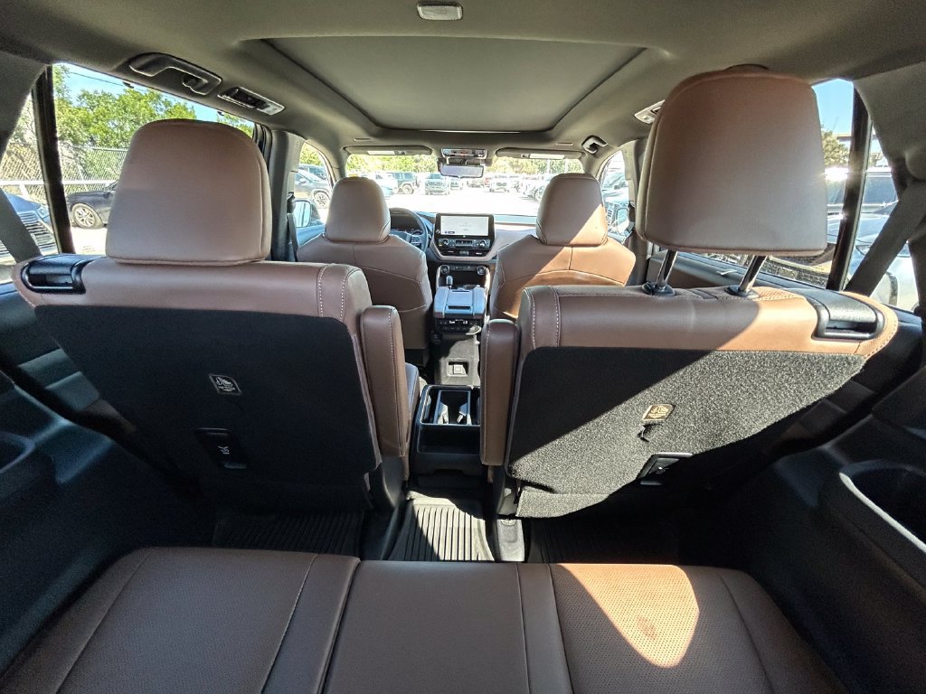 Certified 2026 Toyota Grand Highlander AWD Hybrid image 16