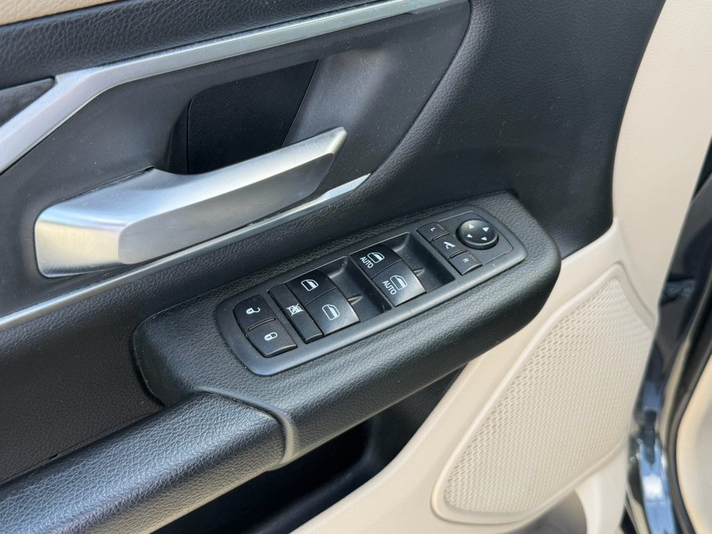 Used 2019 RAM 1500 Big Horn RWD image 23