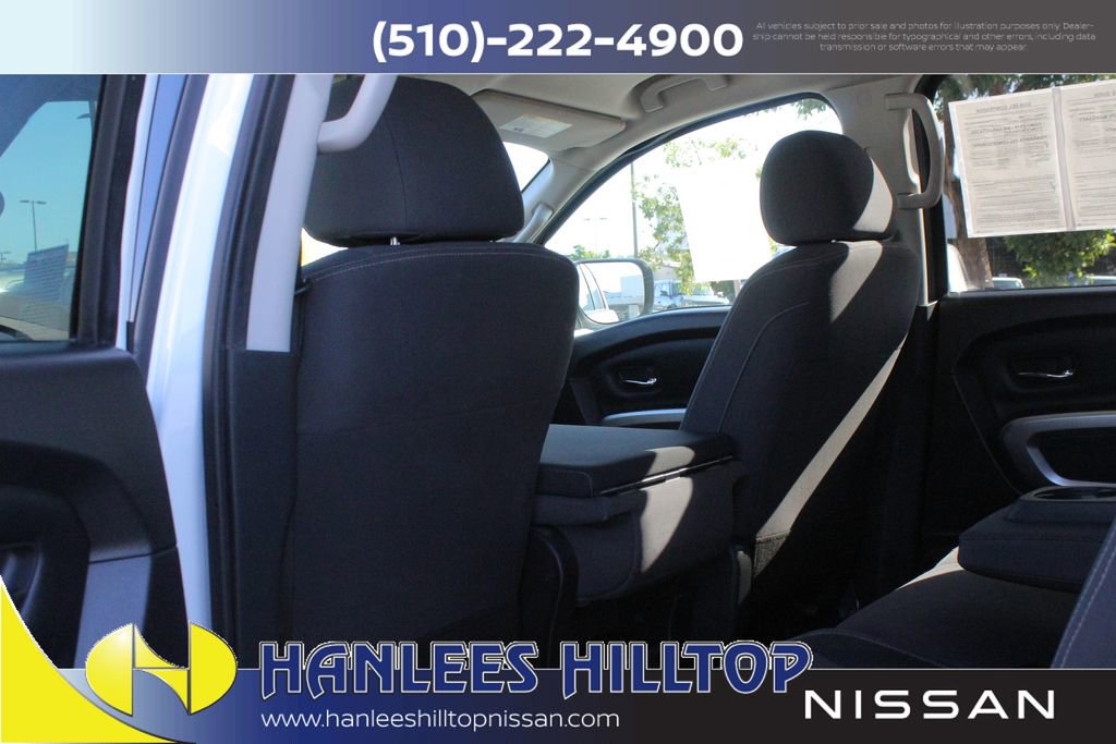 Used 2023 Nissan Titan SV image 14