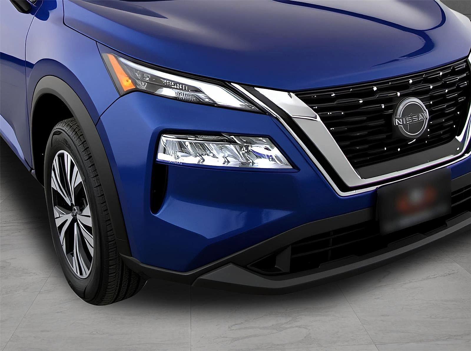 Used 2023 Nissan Rogue SV image 11