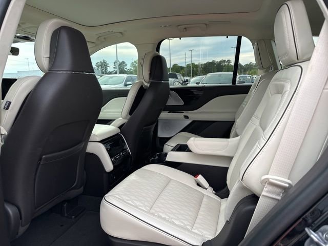 Used 2022 Lincoln Aviator Black Label w/ Dynamic Handling Package image 15