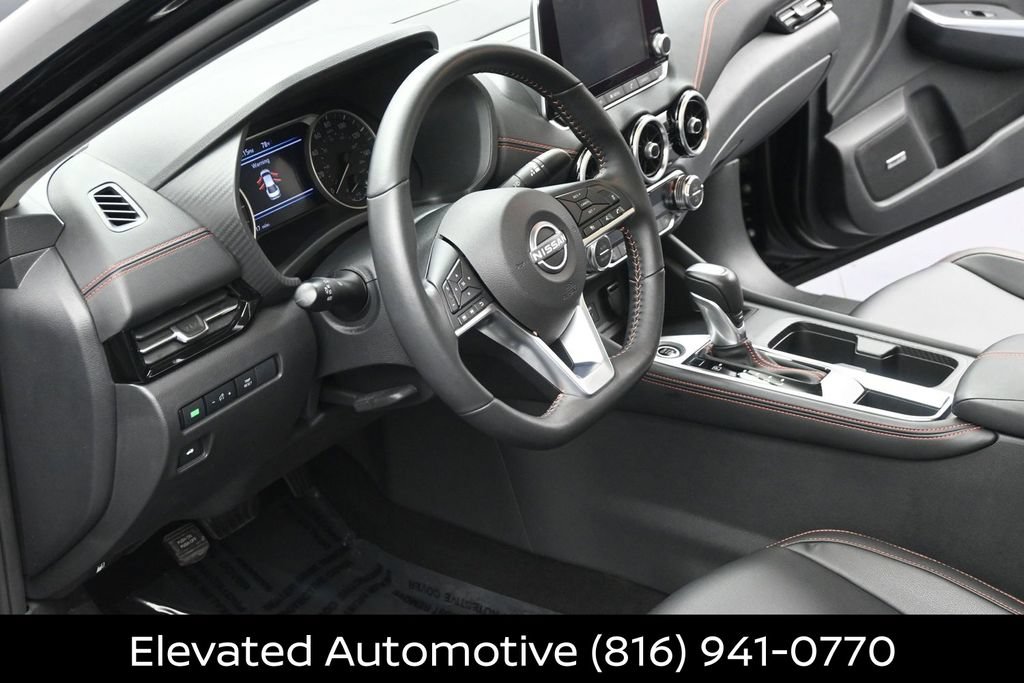 Certified 2025 Nissan Sentra SR w/ SR Premium Package FWD image 7