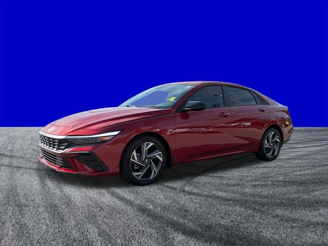 Used 2025 Hyundai Elantra Sport image 8
