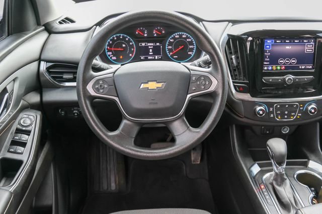 Used 2021 Chevrolet Traverse LS FWD image 19