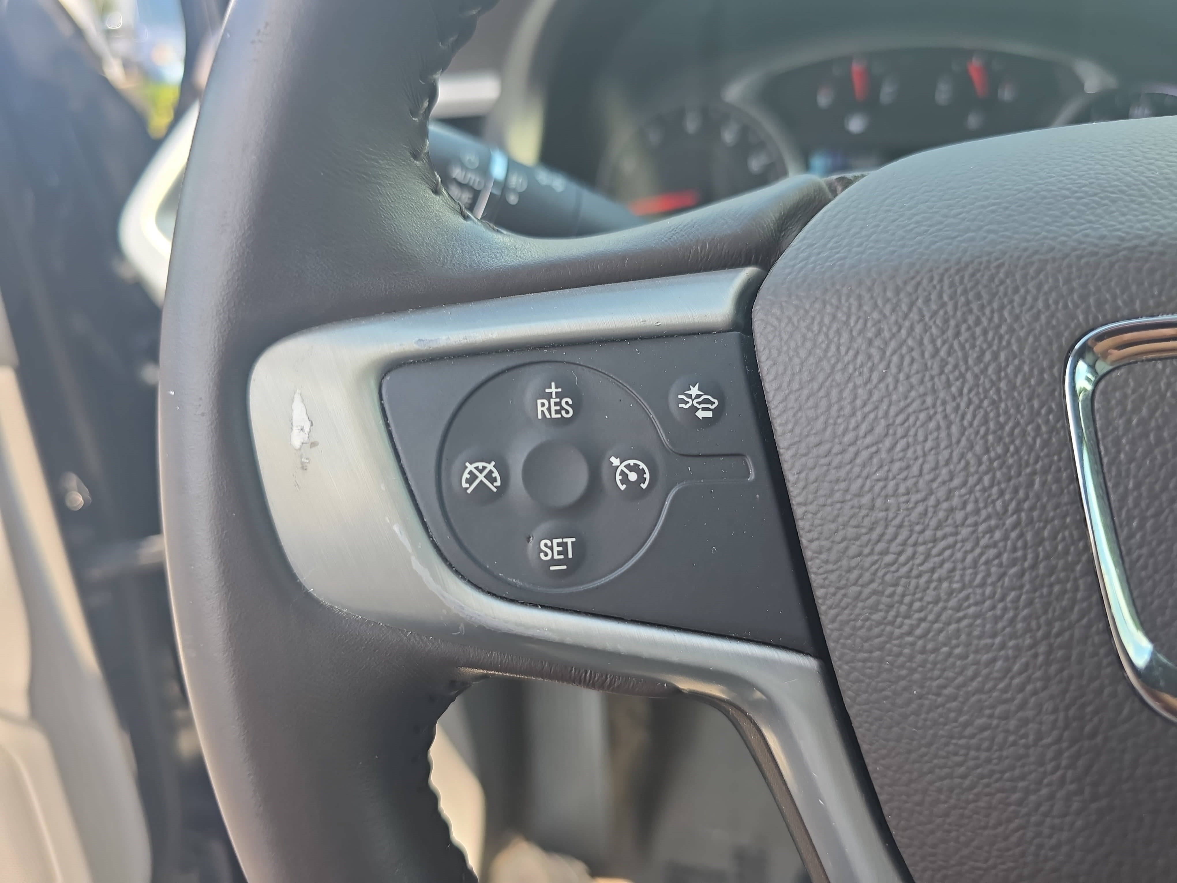 Used 2017 GMC Acadia SLT FWD image 18