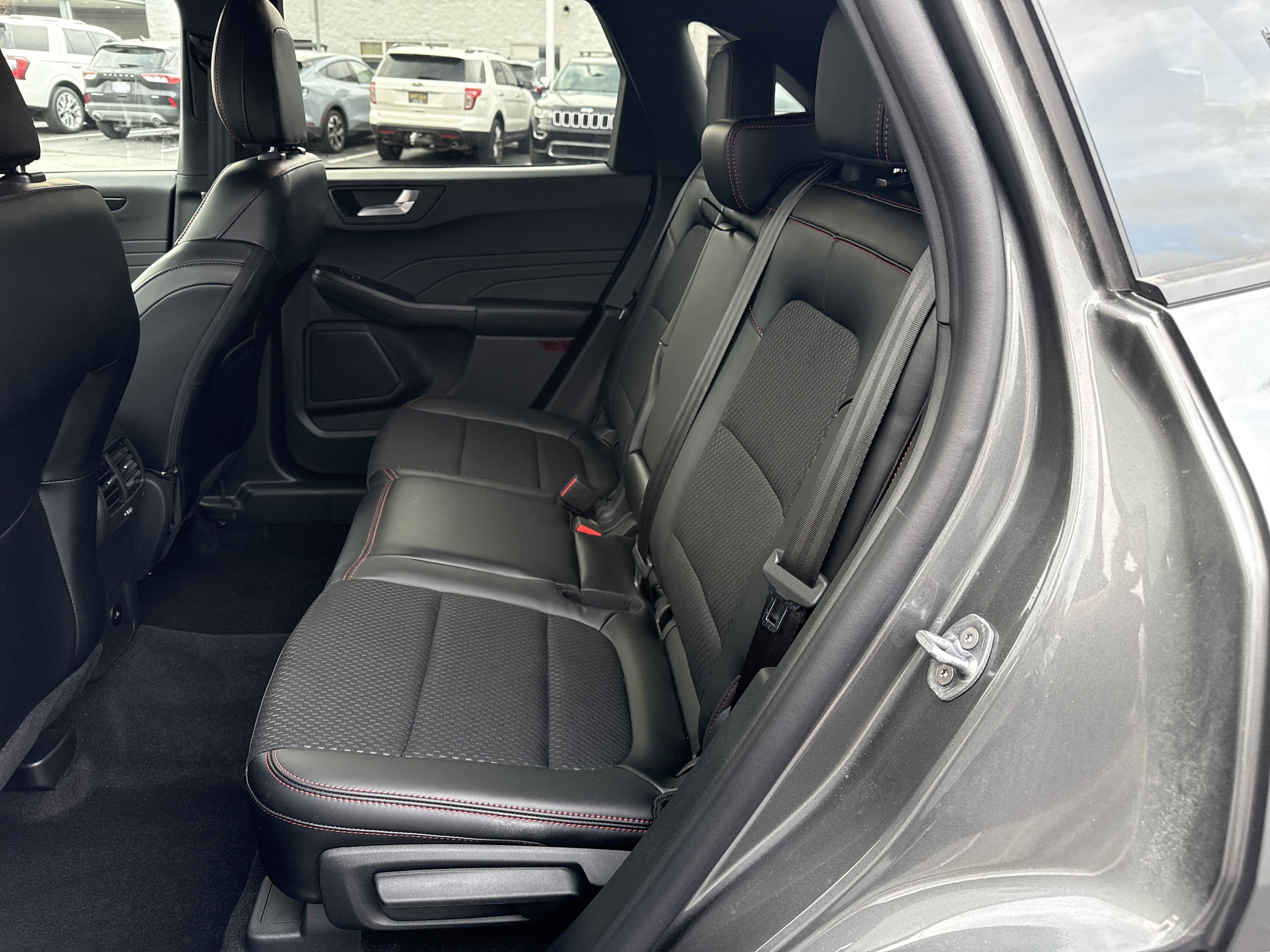 Used 2025 Ford Escape ST-Line Select w/ Tech Pack #1 image 15