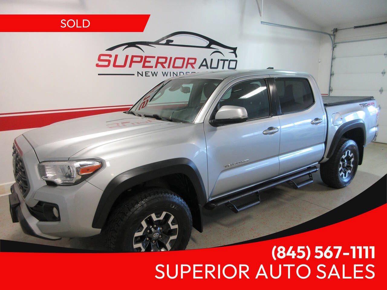 Used 2022 Toyota Tacoma TRD Off-Road AWD/4WD image 1