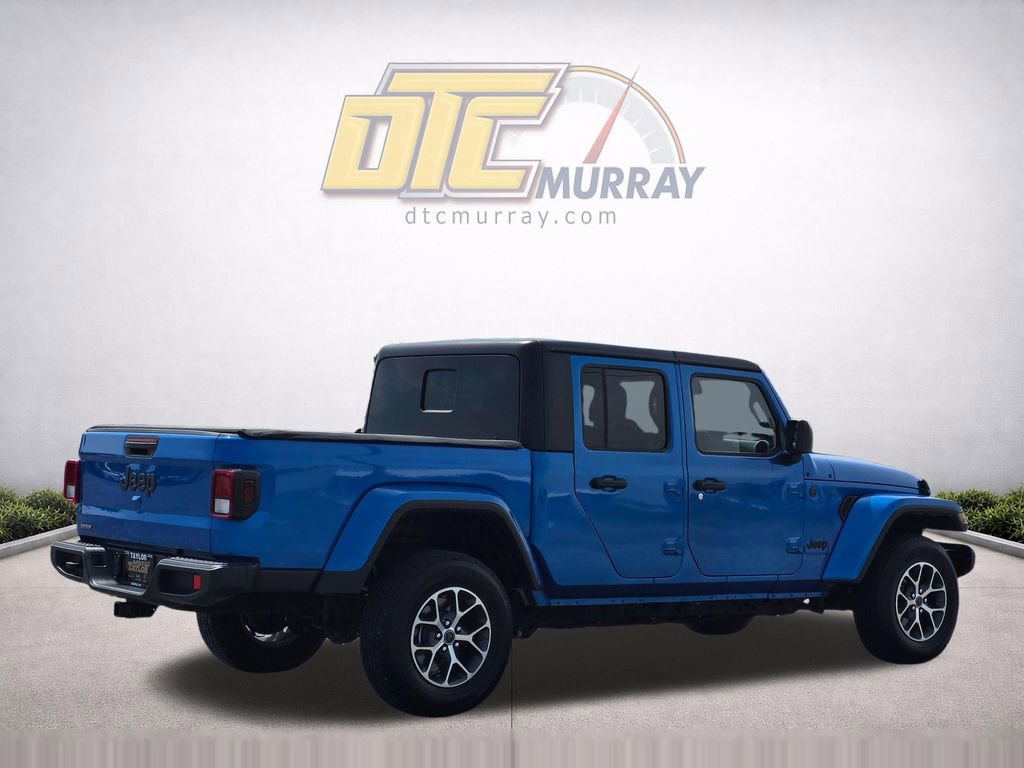 Used 2024 Jeep Gladiator Sport AWD/4WD image 4
