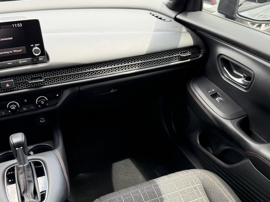 Used 2024 Honda HR-V Sport image 15