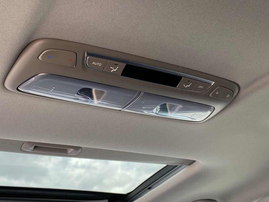 Used 2025 Kia Telluride S image 28