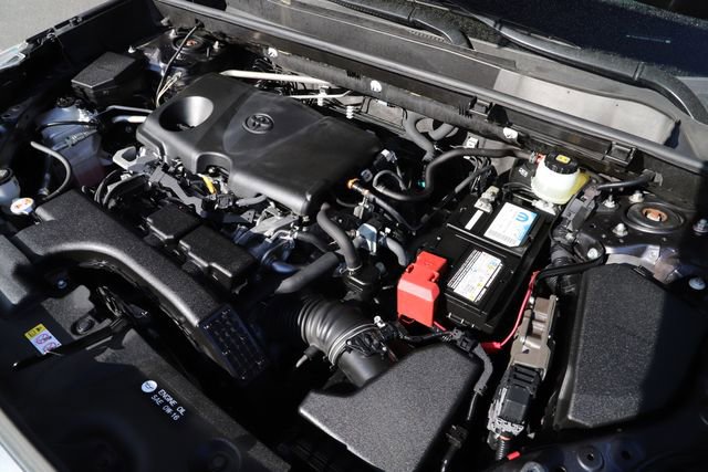 Used 2019 Toyota RAV4 XLE Premium w/ Cold Weather Package AWD/4WD image 10