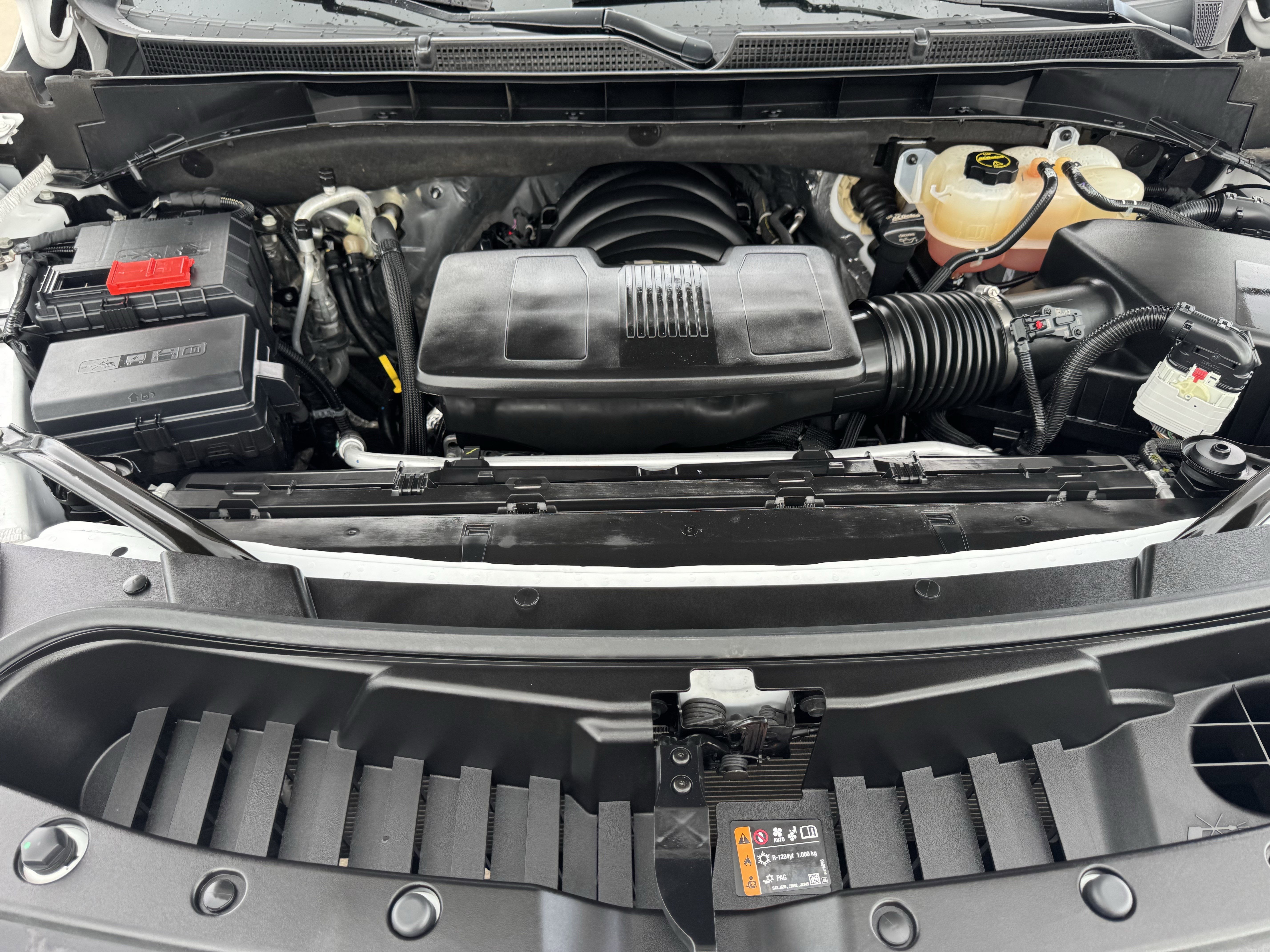 Used 2025 GMC Yukon Denali image 32