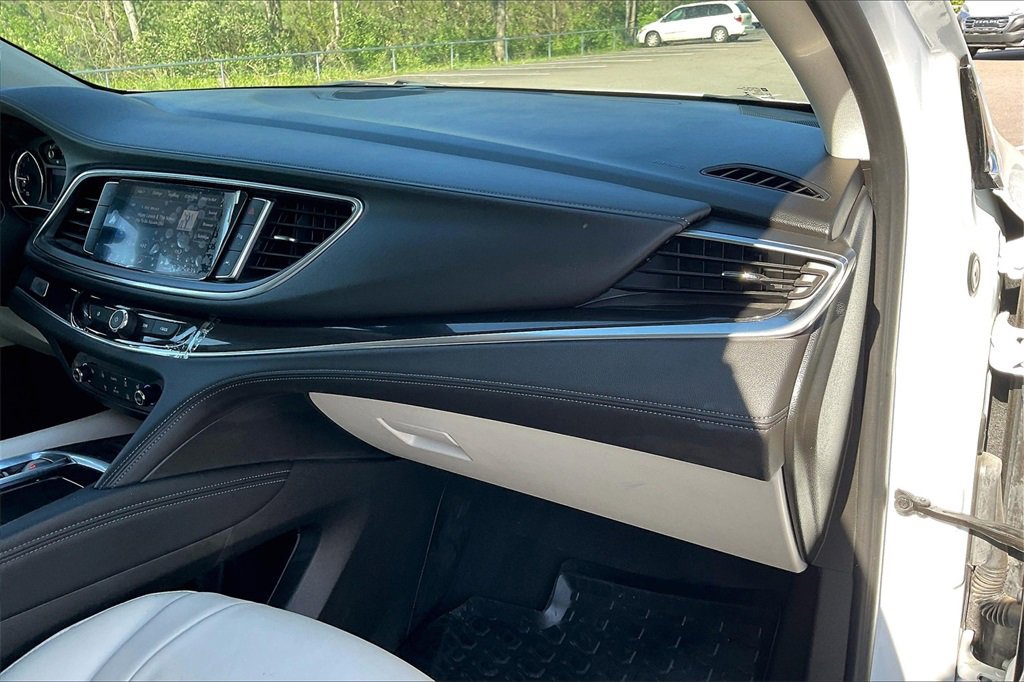 Used 2023 Buick Enclave Essence w/ Experience Buick Package image 15