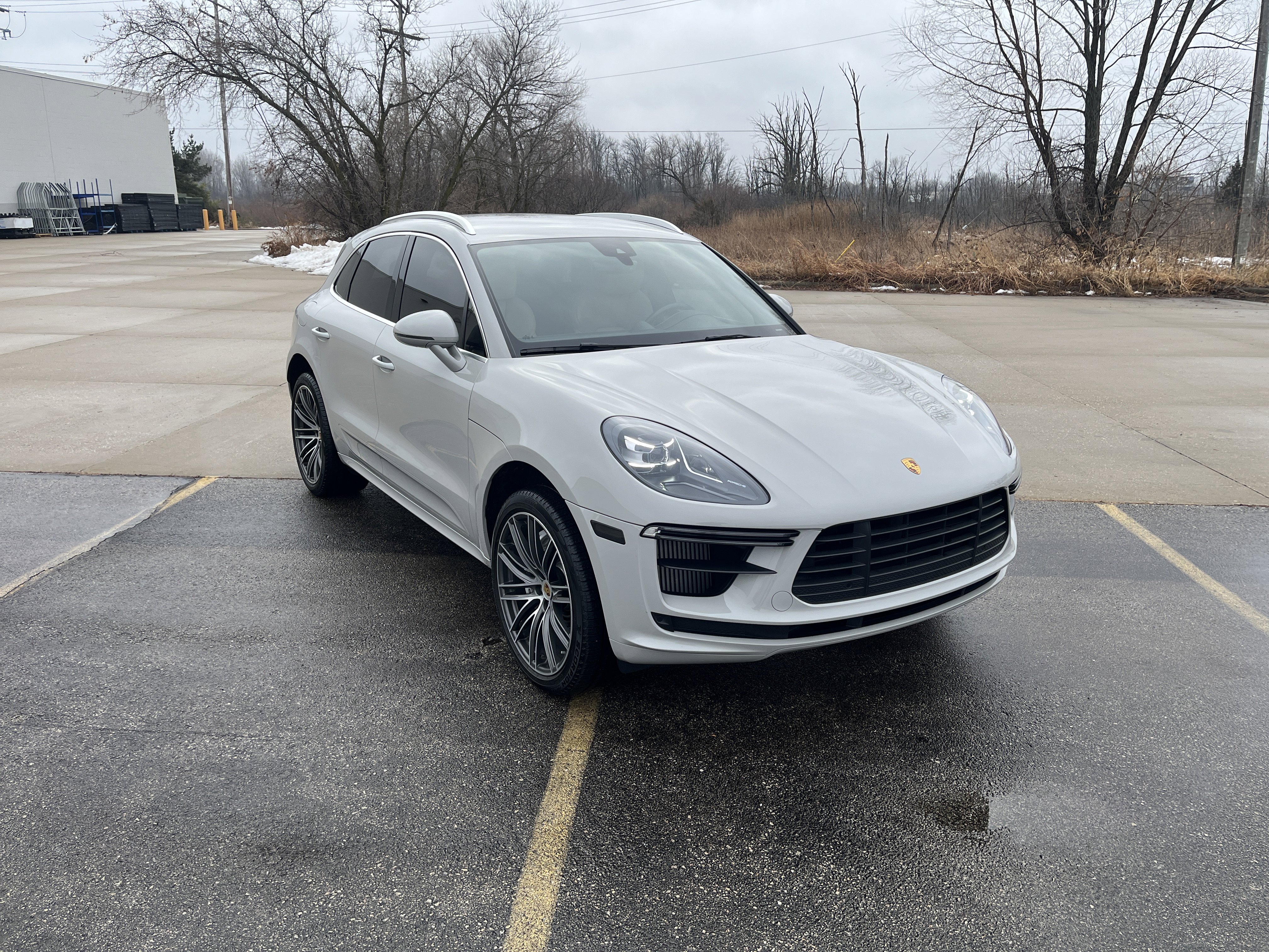 Used 2020 Porsche Macan Turbo image 8