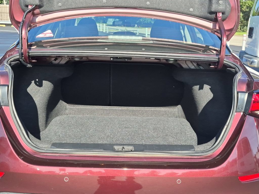 Used 2025 Nissan Sentra SV FWD image 24