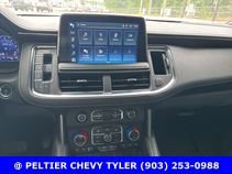 Used 2023 Chevrolet Suburban Premier AWD/4WD image 19