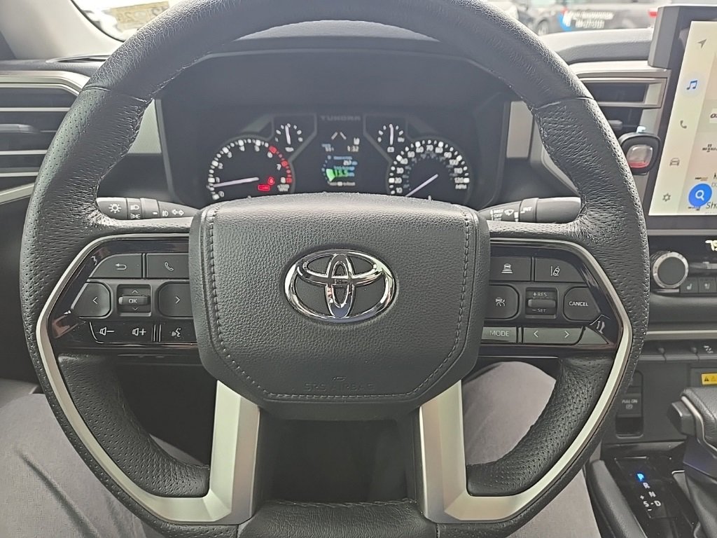 Used 2023 Toyota Tundra Limited w/ Power Package image 9
