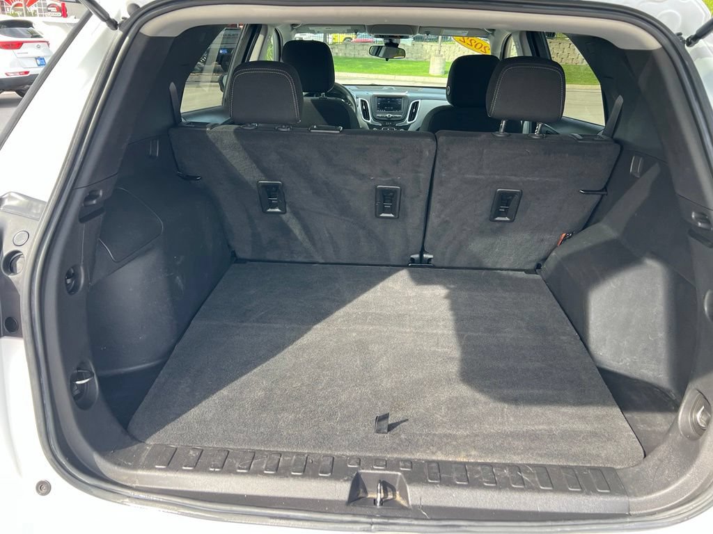 Used 2022 Chevrolet Equinox LS w/ LS Convenience Package FWD image 21