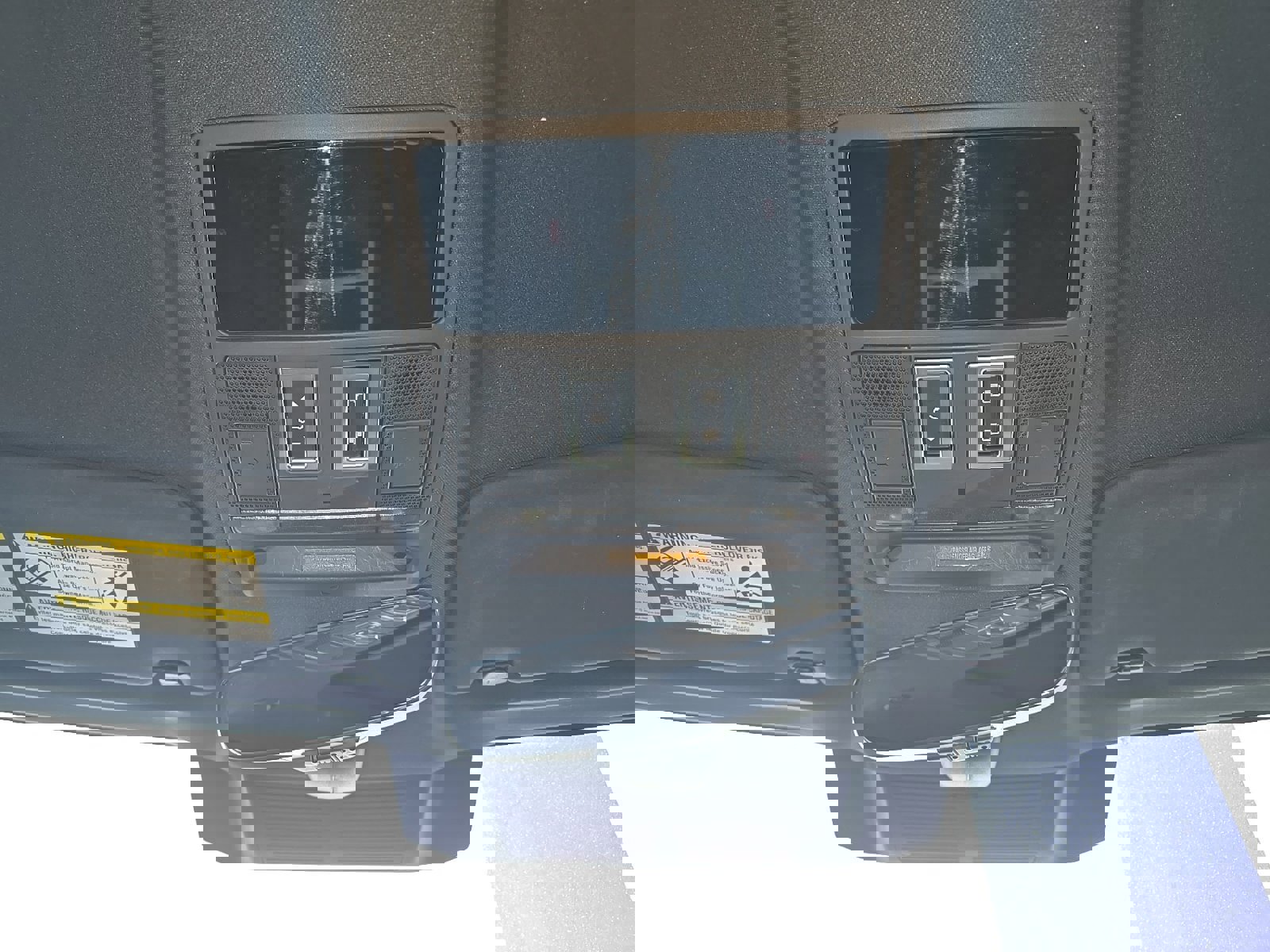 Certified 2025 Land Rover Defender 110 S image 21