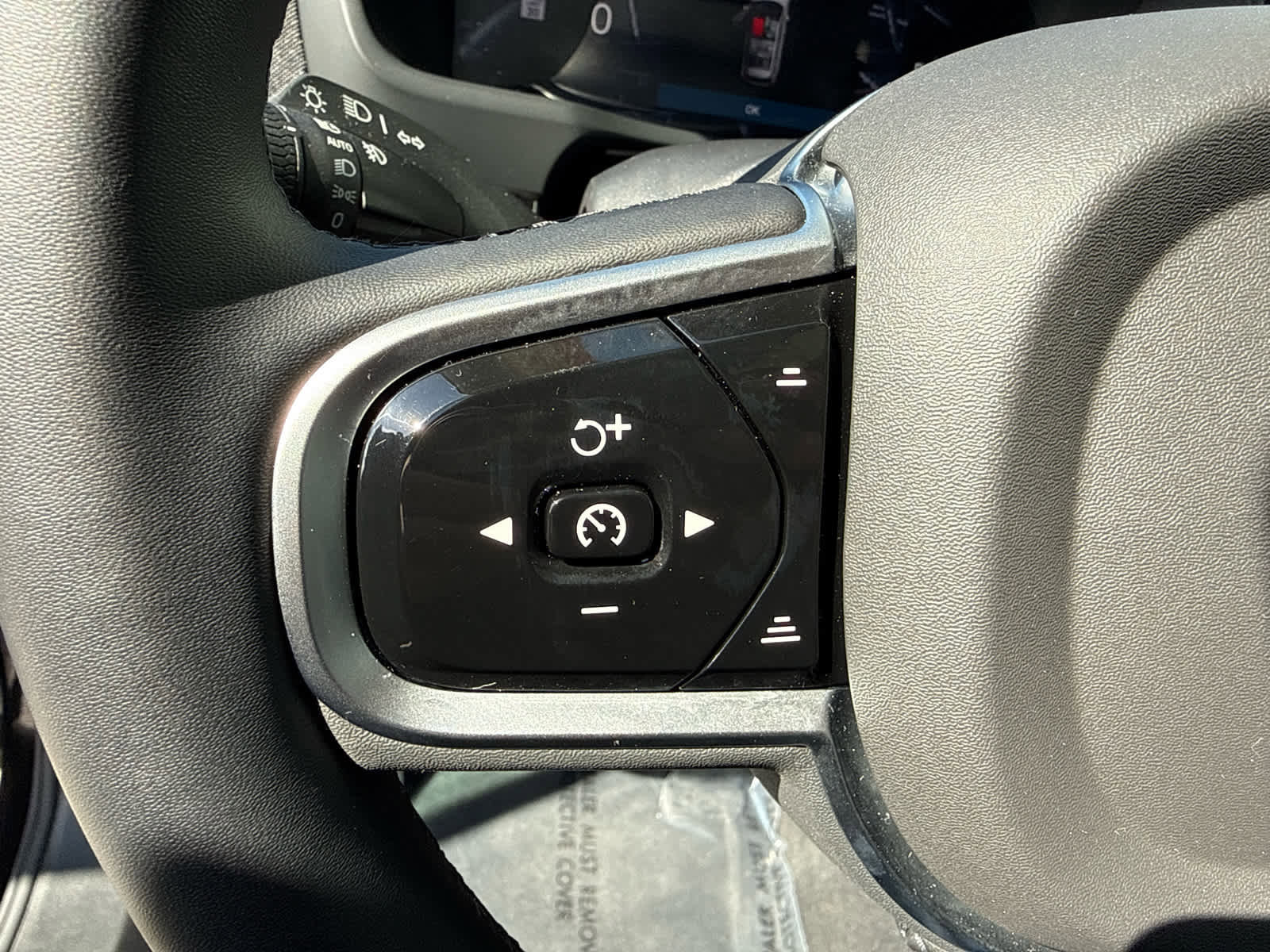 Used 2026 Volvo XC90 B6 Ultra w/ Protection Package Premier image 47