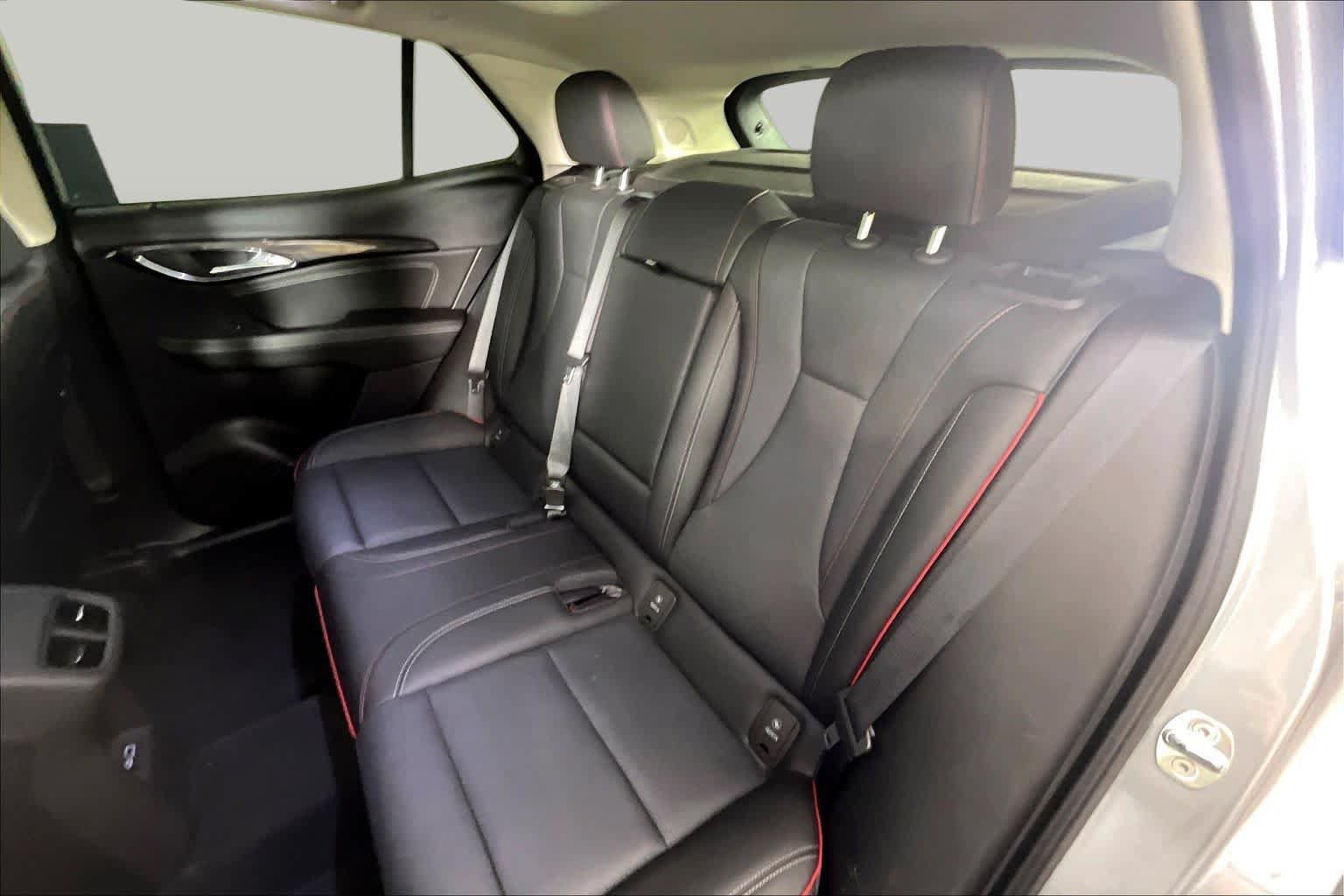 Used 2023 Buick Envision Essence w/ Sport Touring Package AWD/4WD image 18