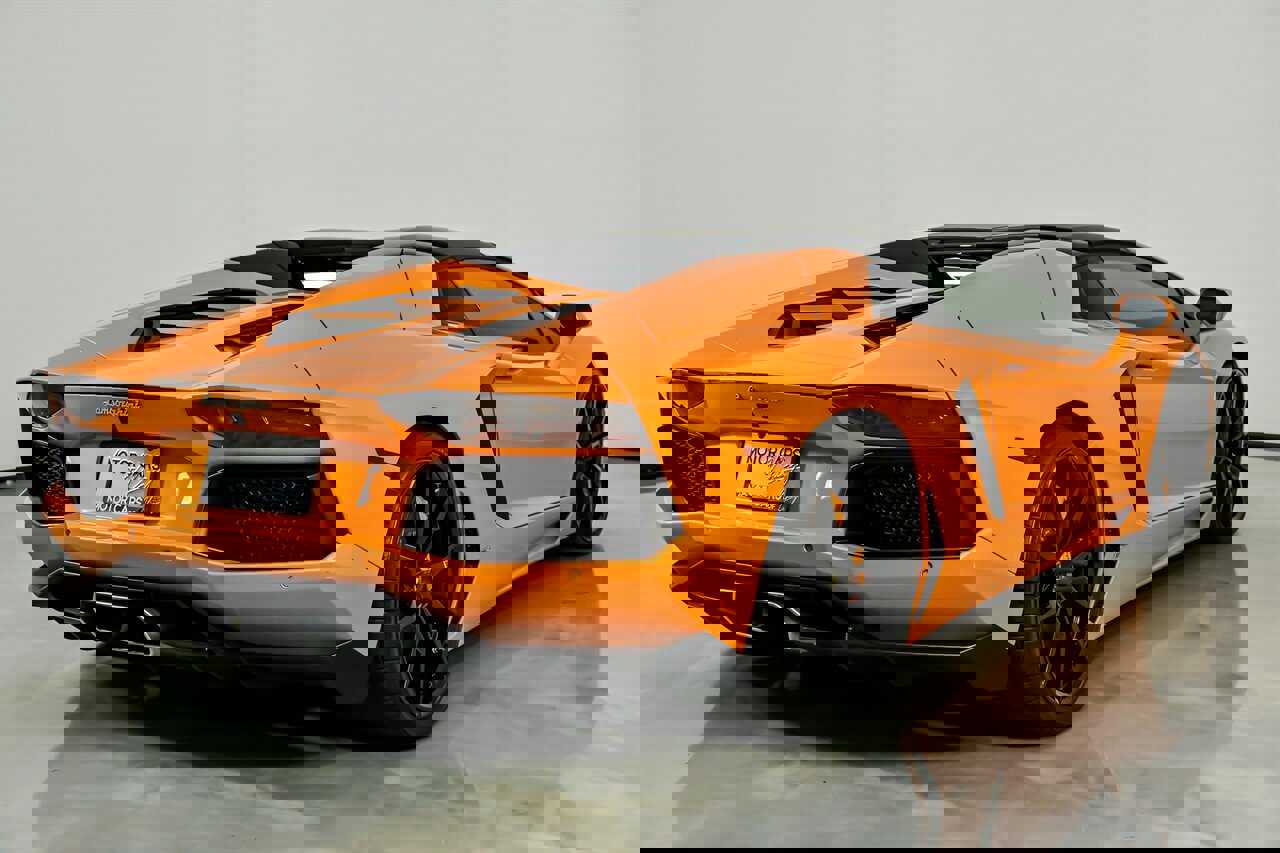 Used 2016 Lamborghini Aventador LP 700-4 image 11