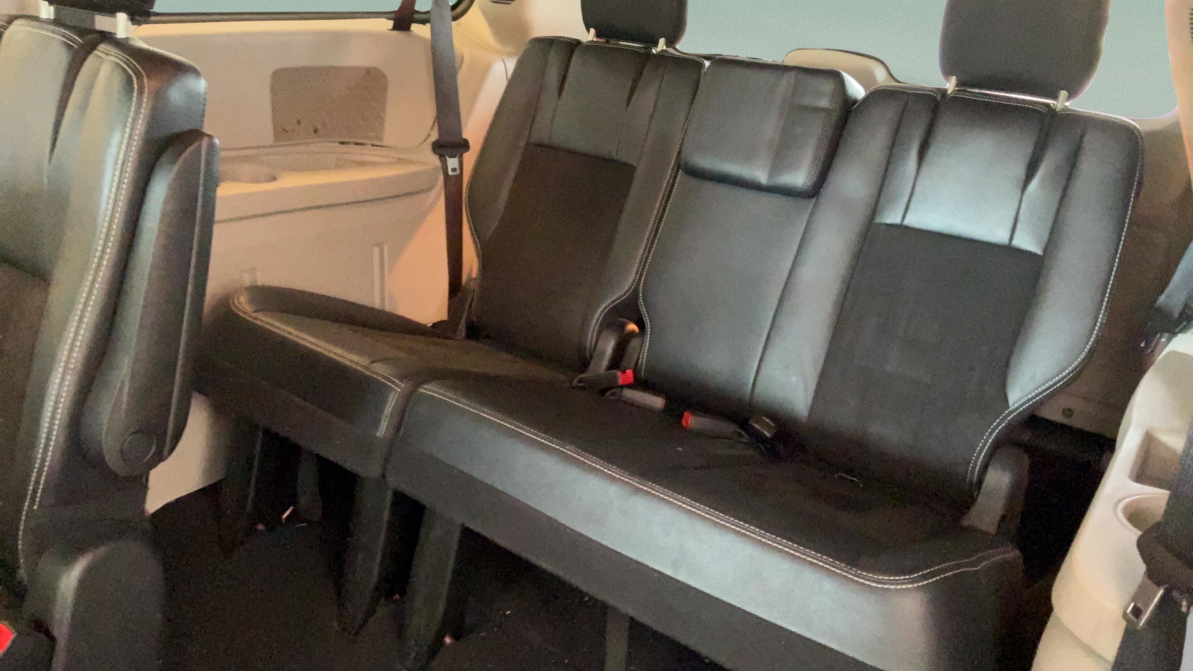 Used 2019 Dodge Grand Caravan SXT FWD image 19