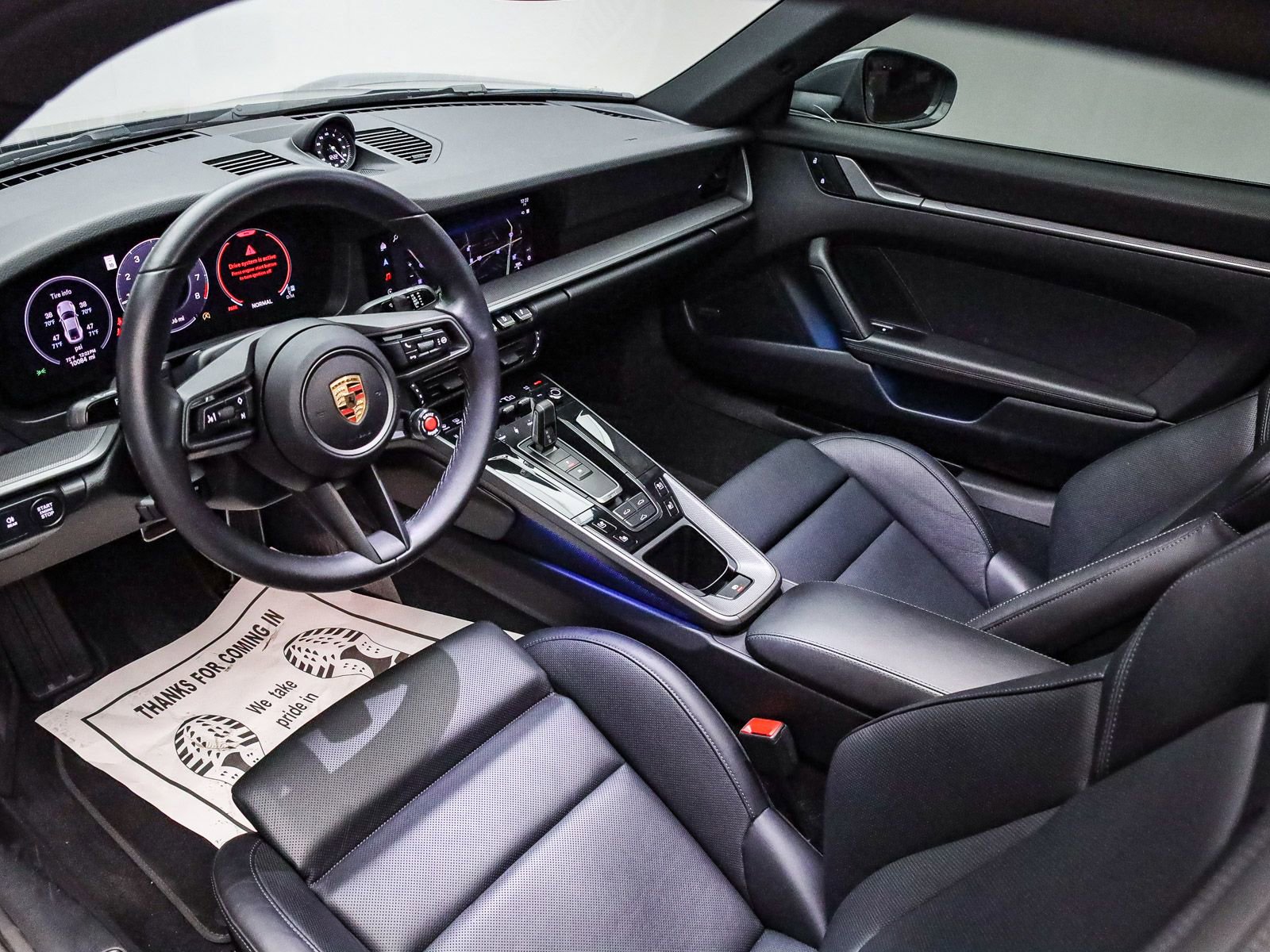 Used 2025 Porsche 911 Carrera image 4