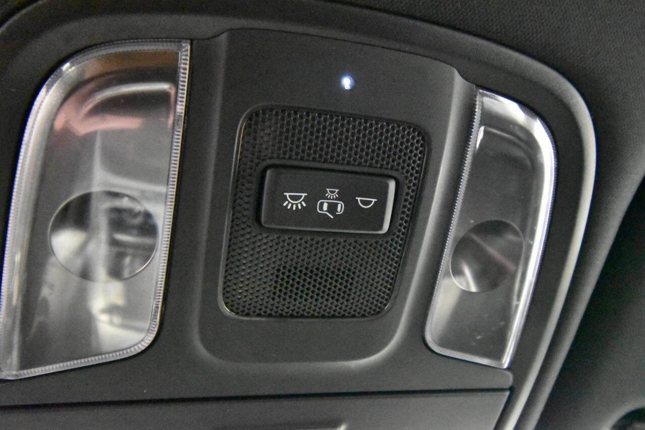 Used 2019 Kia Stinger GT image 24