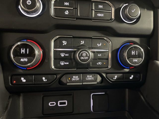 Used 2024 Chevrolet Suburban LT image 19